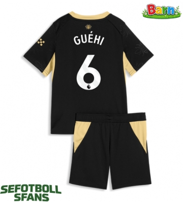 Manchester City Marc Guehi #6 Bortaställ Barn 2026-27 Kortärmad (+ Korta byxor)